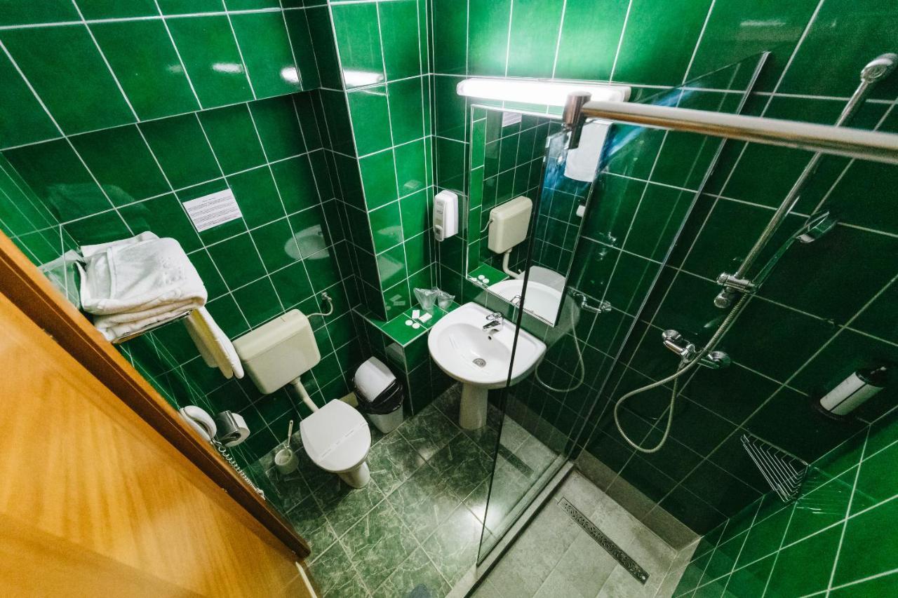 Hotel Condor ママイア エクステリア 写真