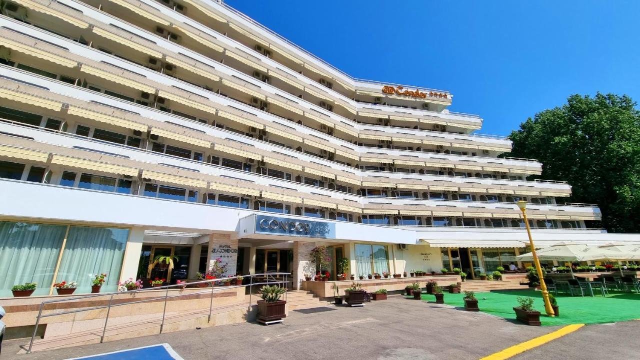 Hotel Condor ママイア エクステリア 写真