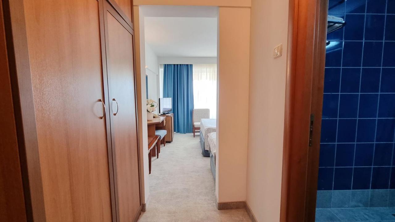 Hotel Condor ママイア エクステリア 写真