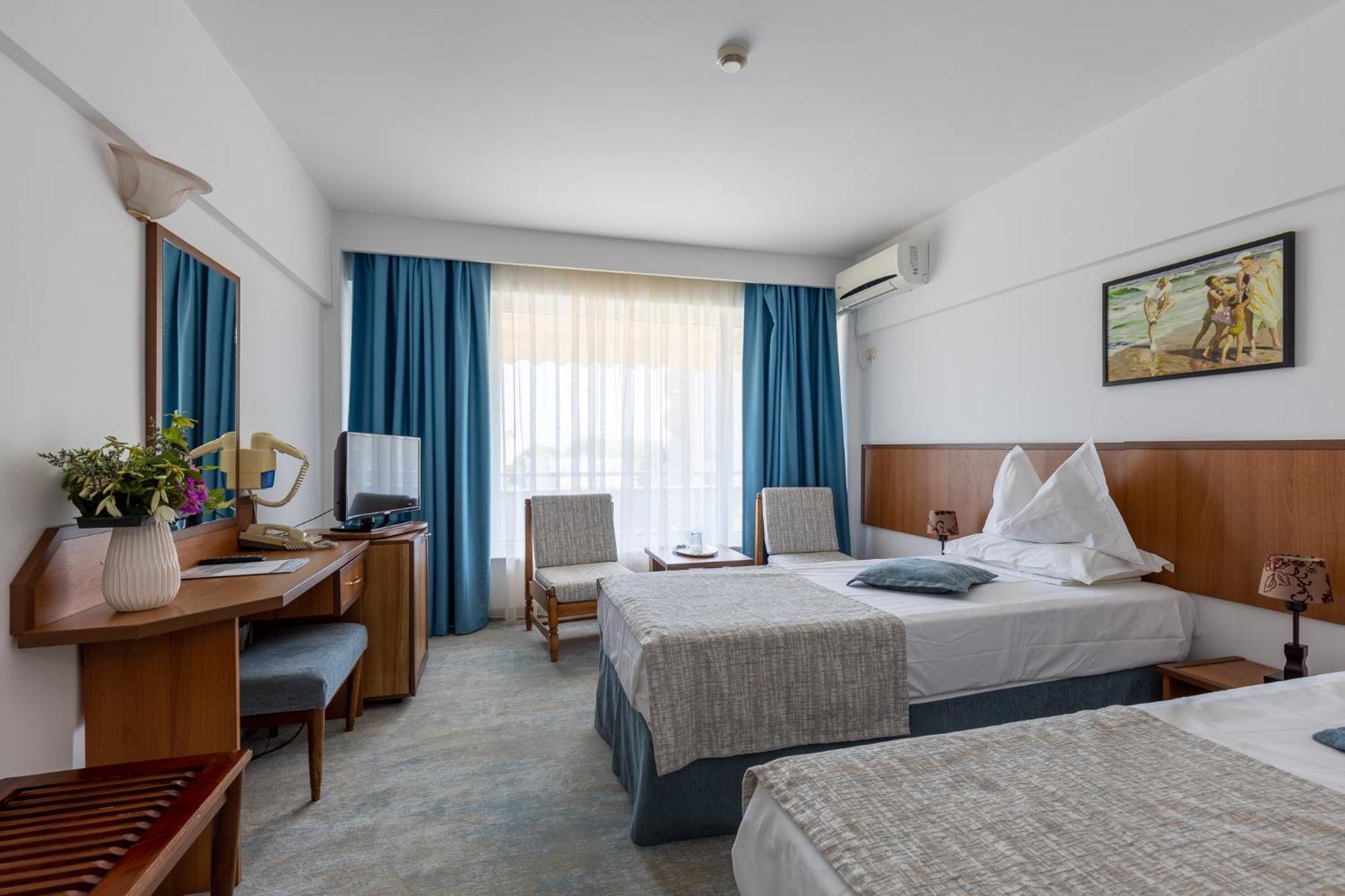 Hotel Condor ママイア エクステリア 写真